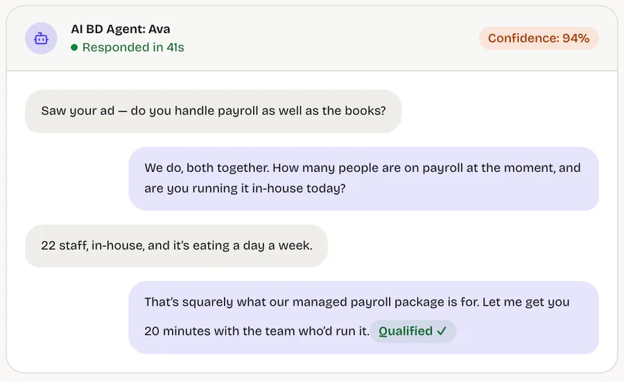 A LeadSpidey agent answering and qualifying an enquiry (sample conversation).